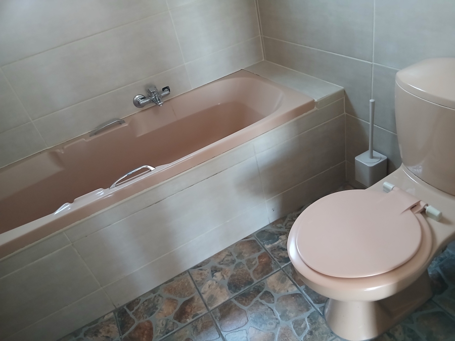 3 Bedroom Property for Sale in Pellsrus Eastern Cape